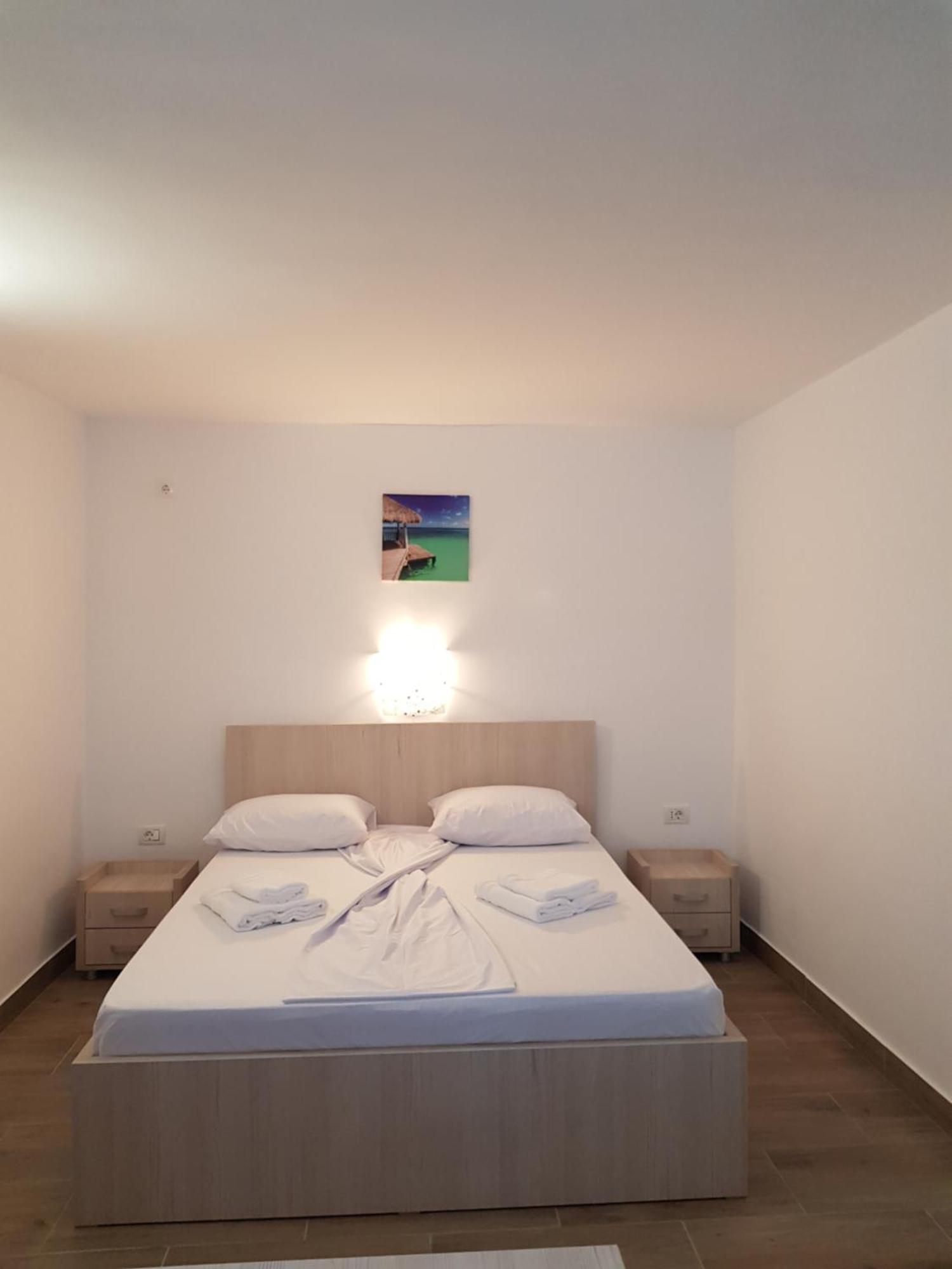 Evana House Костинешти Экстерьер фото