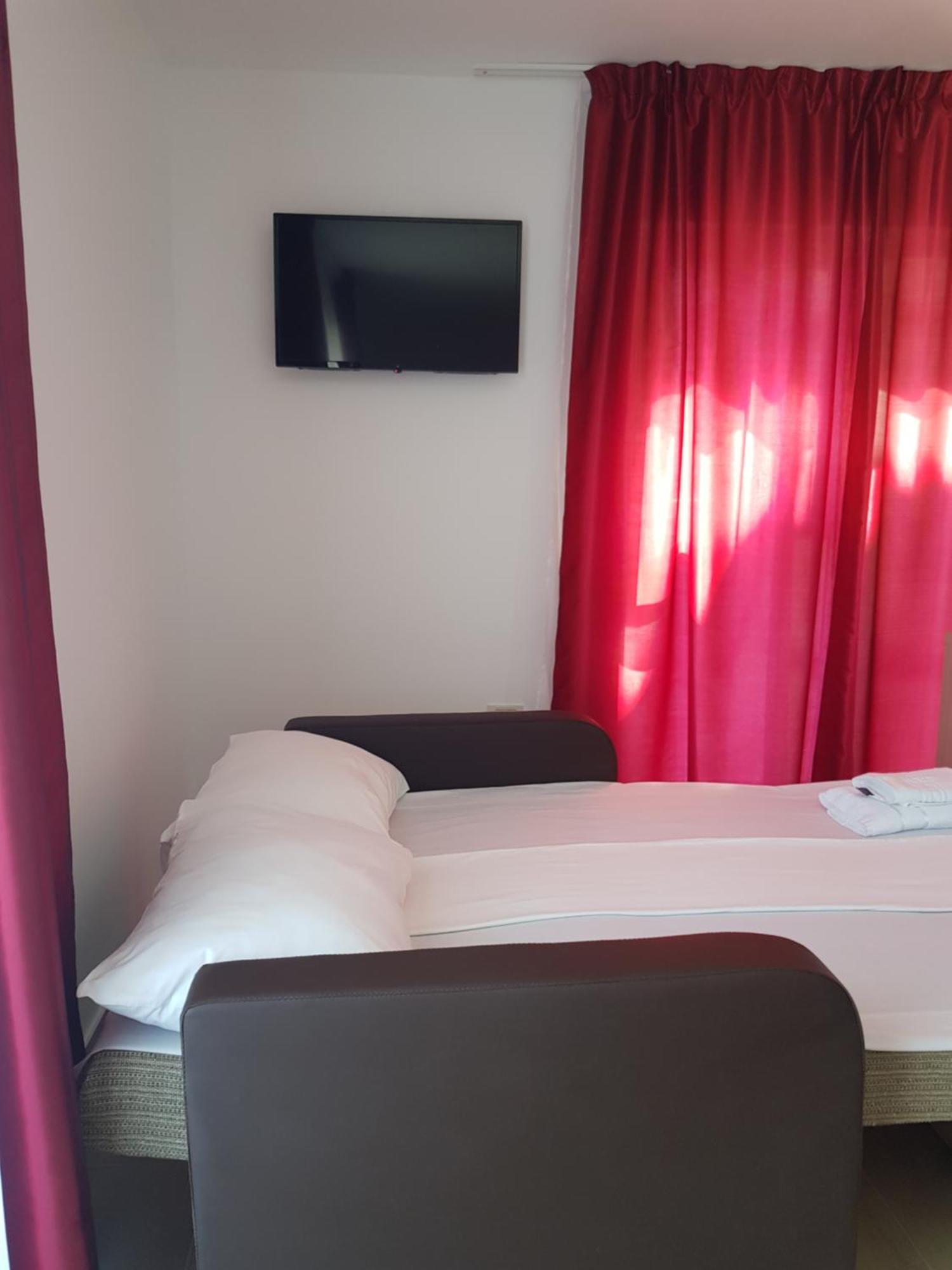 Evana House Костинешти Экстерьер фото
